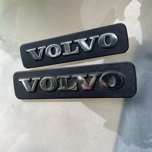 1993 1995 1996 1997 Volvo 850 940 Front Fender Badge Nameplate Emblem 20244 Pair - Bild 1 von 5