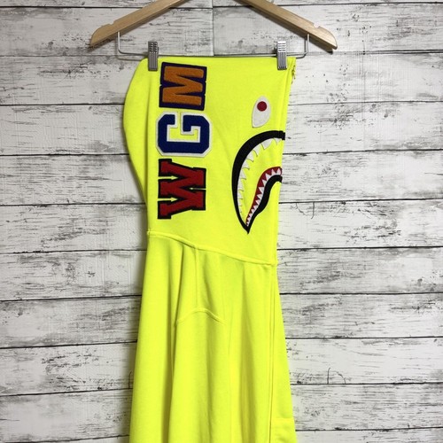 A BATHING APE (BAPE) Felpa con cappuccio BAPE Shark Neon UOMO JP taglia L usata ottima uomo