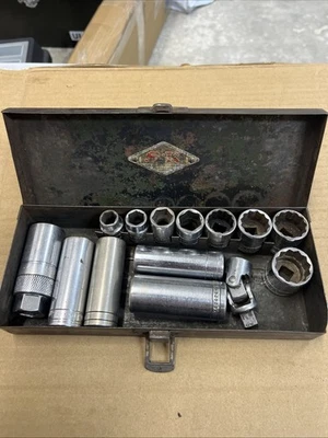 Vintage S-K Socket set 3/8 Drive 14pc Plus Vtg S-K Metal Case 6 & 12pt Mix - Image 1 of 4