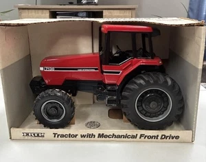 ERTL 1/16 SCALE CASE IH 7130 TRACTOR WITH MECHANICAL FRONT DRIVE - NIB - Picture 1 of 12