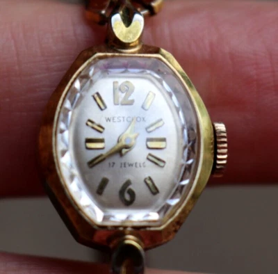 Relógio feminino vintage Westclox cor dourada corda mecânica - NÃO FUNCIONA - Imagem 1 de 4