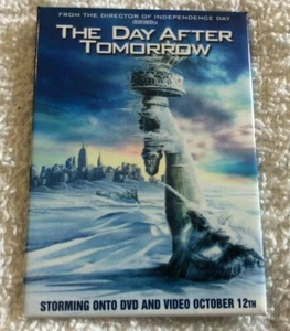 The Day After Tomorrow Movie Motion Picture Pinback Pin Button 2.5" x 3.5" - Foto 1 di 2