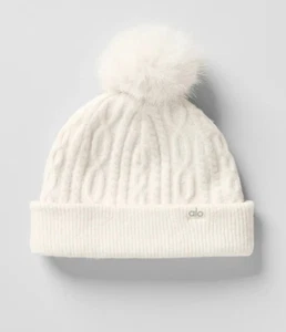 ALO YOGA Winter Bliss Beanie mit Zopfmuster weiß  - Bild 1 von 2