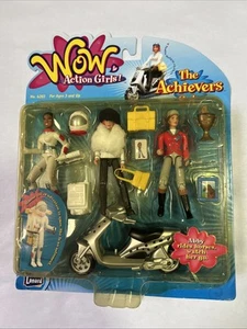Juego de 3 figuras/accesorios vintage WOW Action Girls The Achievers - Astronauta - Imagen 1 de 12