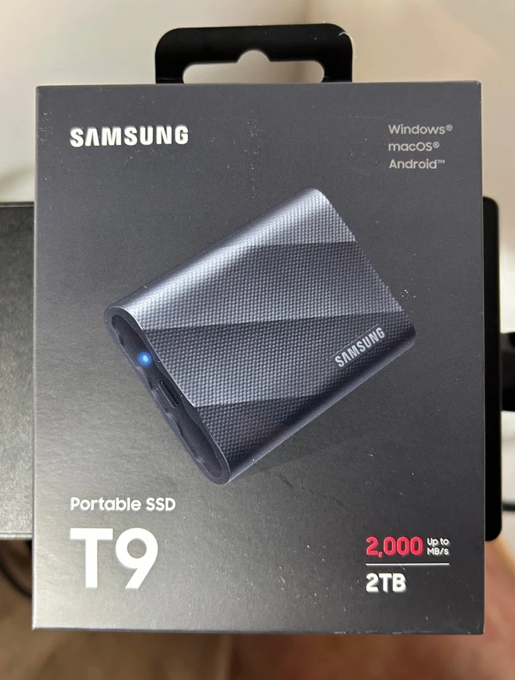 SSD portátil Samsung T9 2 TB 2000 MB/s - negro (MU-PG2T0B/AM) caja sellada nuevo Foto 1 de 1