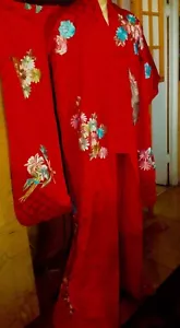 NEW: Authentic Vintage Kimono Uchikake Wedding Embroidered Kimono. Never Worn - Picture 1 of 12
