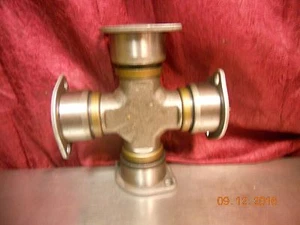 Precision 333 universal joint - Picture 1 of 2