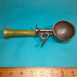 VINTAGE BONNY PROD. CO. N.Y. CUCHARA DE HELADO Mid Century Aguacate Verde Oliva EE. UU. - Imagen 1 de 4