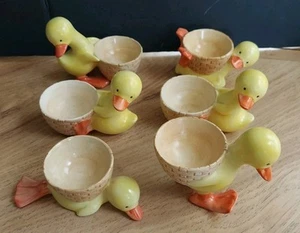 6er Set Vintage Porzellan Keramik gelbe Enten mit Eierhalter Tasse Korb Ostern - Bild 1 von 14