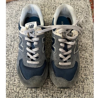 New Balance 574 Classic Sneakers Women's 7.5 Blue Gray Suede Athletic Shoes - Image 1 of 4