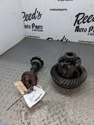 Ring Gear/Pinion Rear Axle 3.73 8-1/2" Ring Gear 08-14 SUBURBAN 1500 115990 - Image 1 of 4