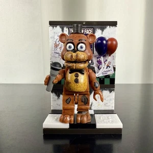 McFarlane Five Nights At Freddy's Withered Freddy w/ Party Wall Construction Set - Picture 1 of 13