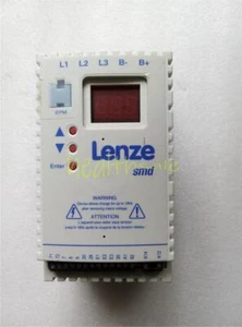 1PC Lenze ESMD371L4TXA inverter USED (LOT534) - Afbeelding 1 van 1