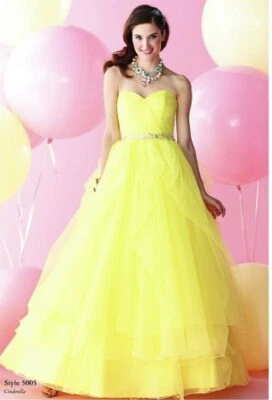 Alfred Angelo Disney Royal Ball Style 5005 Princess Belle Ballgown Sz 6 - Image 1 of 4