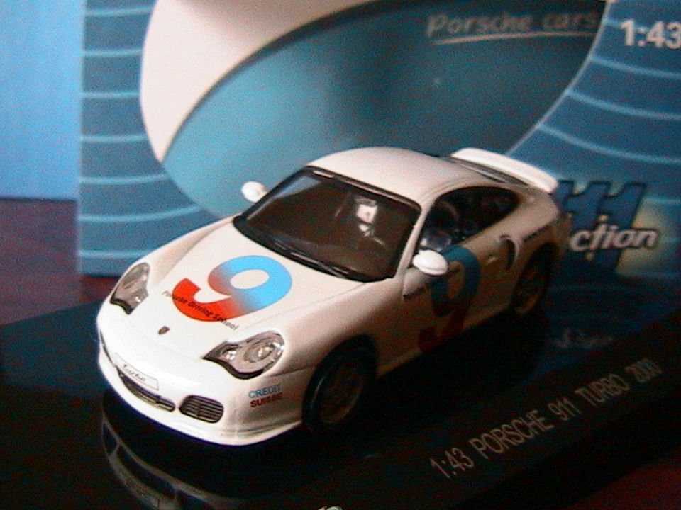 Porsche 911 996 Turbo #9 2000 Driving School White kdw 711 Collections 1/43 — 第 1/1 张图片