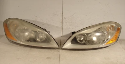 10-13 VOLVO XC60 S60 HALOGEN DRIVER AND PASSENGER HEADLIGHTS SET PAIR 18560 - Image 1 of 4
