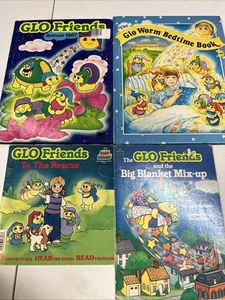 VTG The Glo Worm Bedtime Book Lot GLO Friends HC Random House Hasbro 1986 W18 - Foto 1 di 9