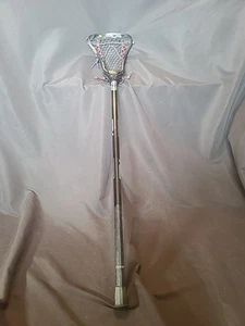 STX Fortress 600 10 Degree Composite Complete Women's Lacrosse Stick - Imagen 1 de 7