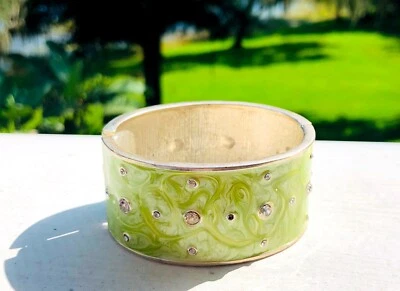 BRAZALETE BRAZALETE REMOLINO VERDE VINTAGE CON INCRUSTACIÓN DE PIEDRA BLANCA Foto 1 de 4