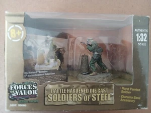 Forces of Valor Soldiers of Steel US Marine GYSGT Chen - Picture 1 of 7