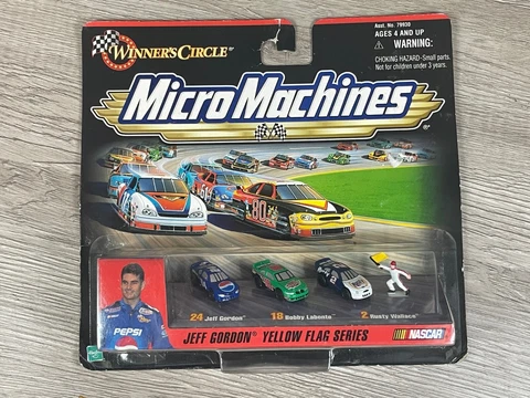 1999 Micro Machines Winner's Circle Jeff Gordon Yellow Flag Series Cover