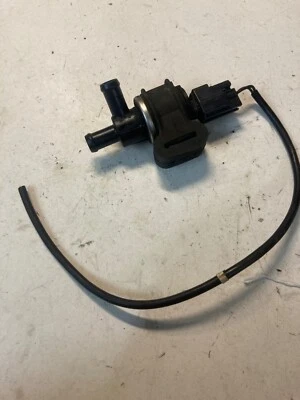 Volvo S60 2001 2,4 L L5 válvula de purga evaporador de combustible no turbo Foto 1 de 4