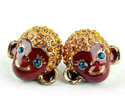 Pendientes Betsey Johnson Esmalte Estrás Brilla Mono Divertido Foto 1 de 4