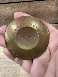 Vintage 1954 Bronze Medaillon zum Gedenken an 50 Millionen General Motors Autos  - Bild 1 von 6