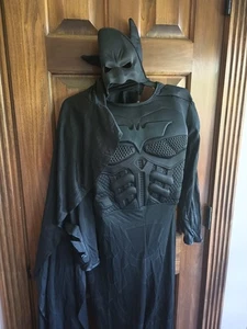 Batman Costume With Mask And Cape - Picture 1 of 9