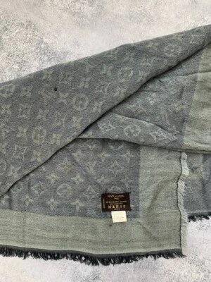 Louis Vuitton Monograma Seda Metal Lana Mantón Grande Bufanda 264x134 Foto 1 de 4