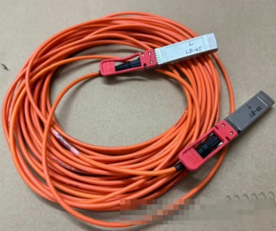 Cable de fibra óptica Cisco Module Ten Gigabit SFP-10G-AOC10M USADO Foto 1 de 4
