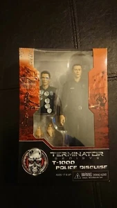 NECA 2015 TERMINATOR GENISYS T-1000 POLICE DISGUISE - Picture 1 of 4