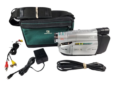 JVC GR-SXM37U Compact Super VHS-C Camcorder with 25x Zoom, Bundle - Image 1 of 4