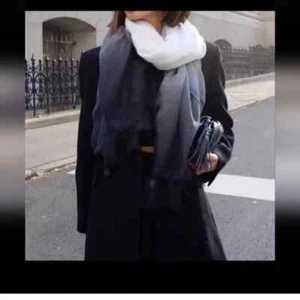 Carly Oversized Ombre Cushnie Scarf Wrap NWT - Picture 1 of 8