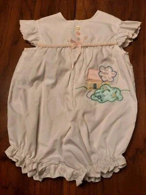 Mameluco Burbuja Bebé Niña 6-9 M Arco Botones Casa Apliques Mangas Volantes De Colección Foto 1 de 4