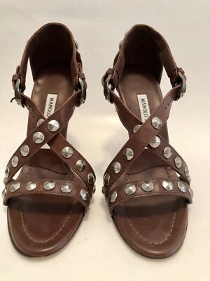 Manolo Blahnik Size 36.5 Brown Witj Silver Studs  - Imagem 1 de 4