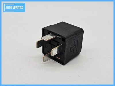 Original Opel Astra H Zafira B Relais Multifunction relay control relay 13171831 - Image 1 of 4