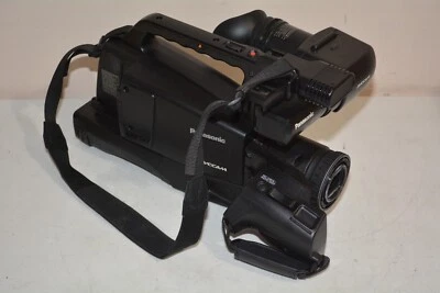 ^ Panasonic AG-HMC80P 12x Optical Zoom 43mm AVCCAM HD SD Camcorder "READ" #D1049 - Image 1 of 4