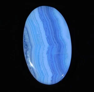 64, kt wunderschöner natürlicher blauer Spitzenachat oval Cabochon Edelstein 47 x 27 x 6 mm CD = 0317 - Bild 1 von 7
