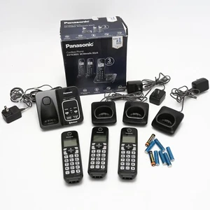 Panasonic KX-TG3833 Cordless Phone System Metallic Black 3 Phones and Chargers - Picture 1 of 10