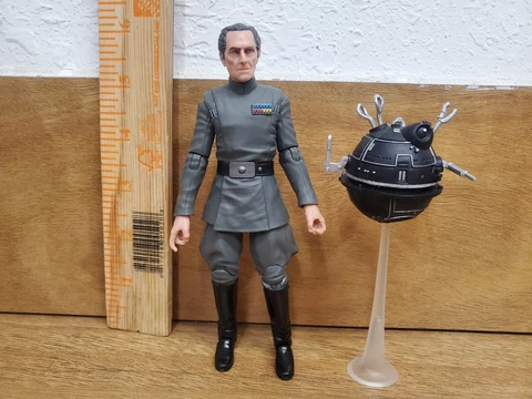 Grand Moff Tarkin Star Wars The Black Series Action Figure Cover