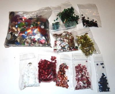 Variety of Sequins 5 and 6 cm round and a variety of shapes. - Image 1 of 4