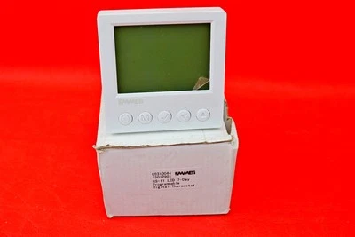 Emmeti CS-11 LCD 230v 7 Day Programmable Digital Thermostat U9310044 - Image 1 of 4