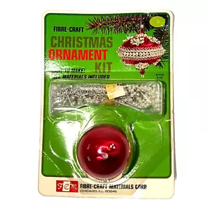 1974 NOS Fibre Craft ROT Satin Weihnachtsschmuck Kit 9114 ovale Kugeln Perlen - Bild 1 von 6