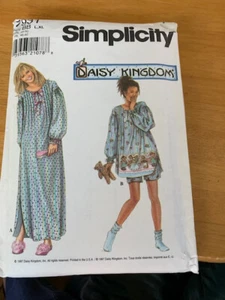 VINTAGE PATTERN FOR GOWN-PJ'S-PAJAMA'S, 1997 SIMPLICITY #7931 uncut - Picture 1 of 5