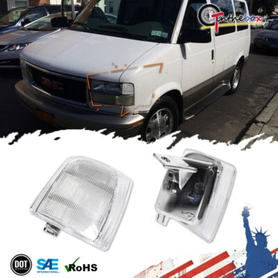 Corner Light For 1995-2005 Chevrolet Astro & 1995-2005 GMC Safari Set of 2 LH RH - Image 1 of 4