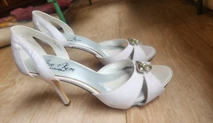 Jen and Kim for Coloriffics Silk and Rhinestone peep toe heel Sz 9M - Picture 1 of 6