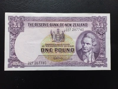 New Zealand 1 Pound, 1956-1967,  (P-159d) #227 287740 - Image 1 of 4