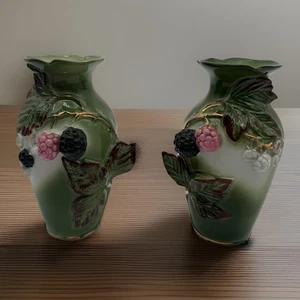 Viktorianische Majolika Anfang 20. Jahrhundert Paar Vasen Keramik schwarz & himbeere 6,5 Zoll - Bild 1 von 11