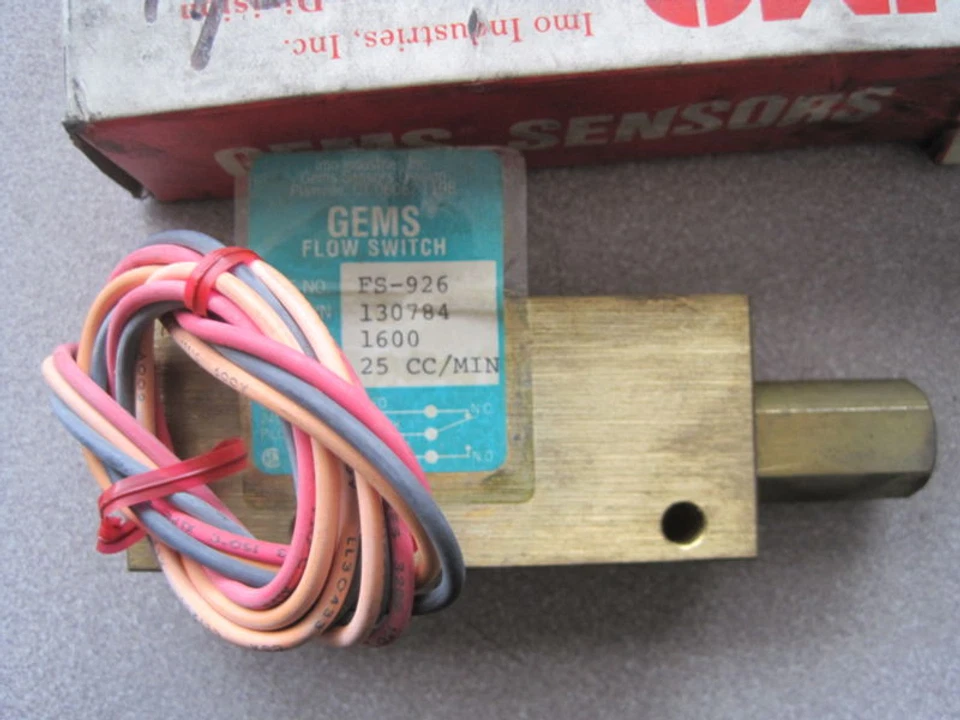 NEW GEMS 130784 FLOW SWITCH - Image 1 of 1